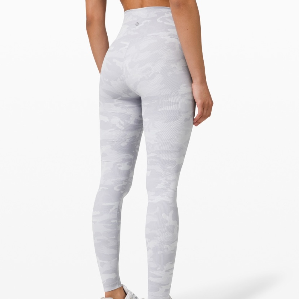Lulu WU high rise tight 28” ex 6 camo jacquard